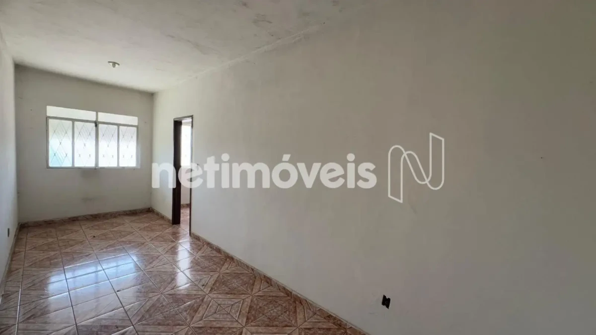 Casa para Venda com 7 quartos no bairro Monte Carmelo