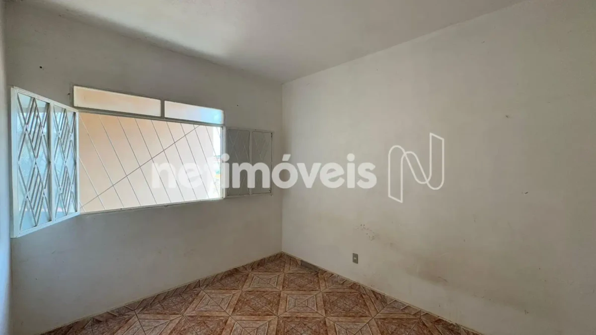 Casa para Venda com 7 quartos no bairro Monte Carmelo