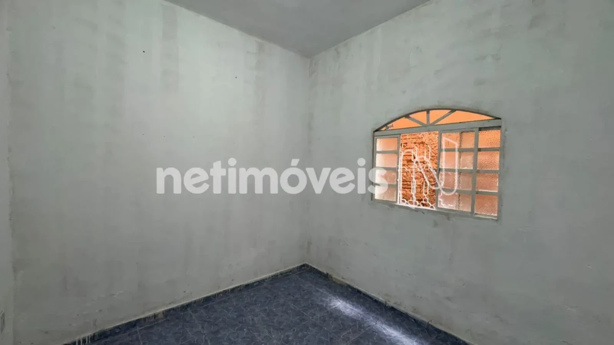 Casa para Venda com 7 quartos no bairro Monte Carmelo