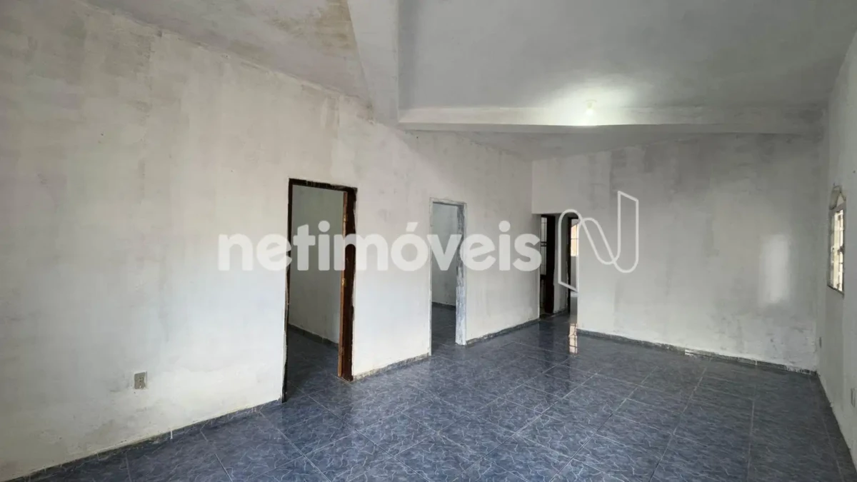 Casa para Venda com 7 quartos no bairro Monte Carmelo