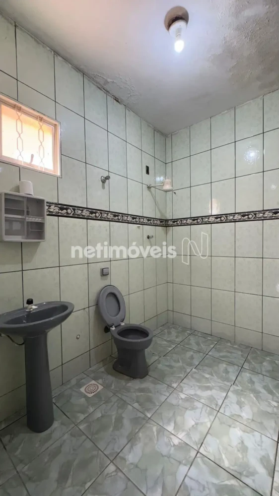 Casa para Venda com 7 quartos no bairro Monte Carmelo