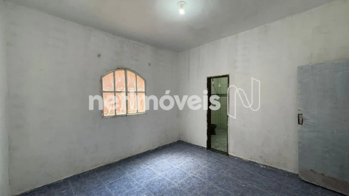 Casa para Venda com 7 quartos no bairro Monte Carmelo