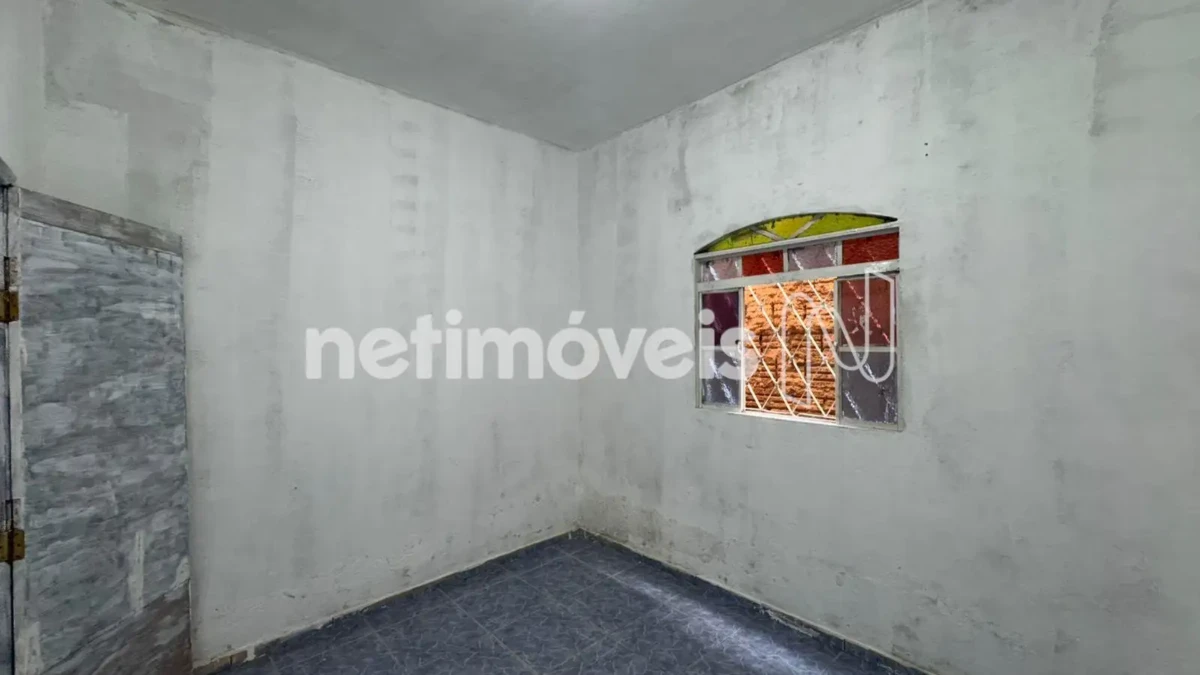 Casa para Venda com 7 quartos no bairro Monte Carmelo