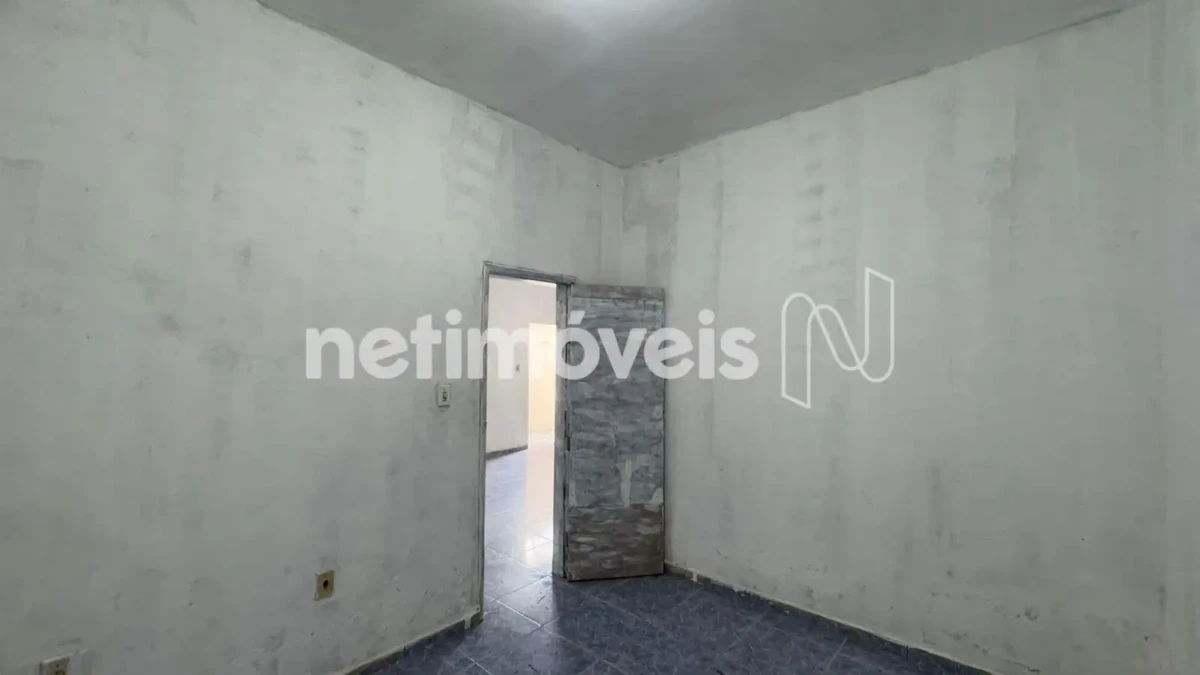 Casa para Venda com 7 quartos no bairro Monte Carmelo
