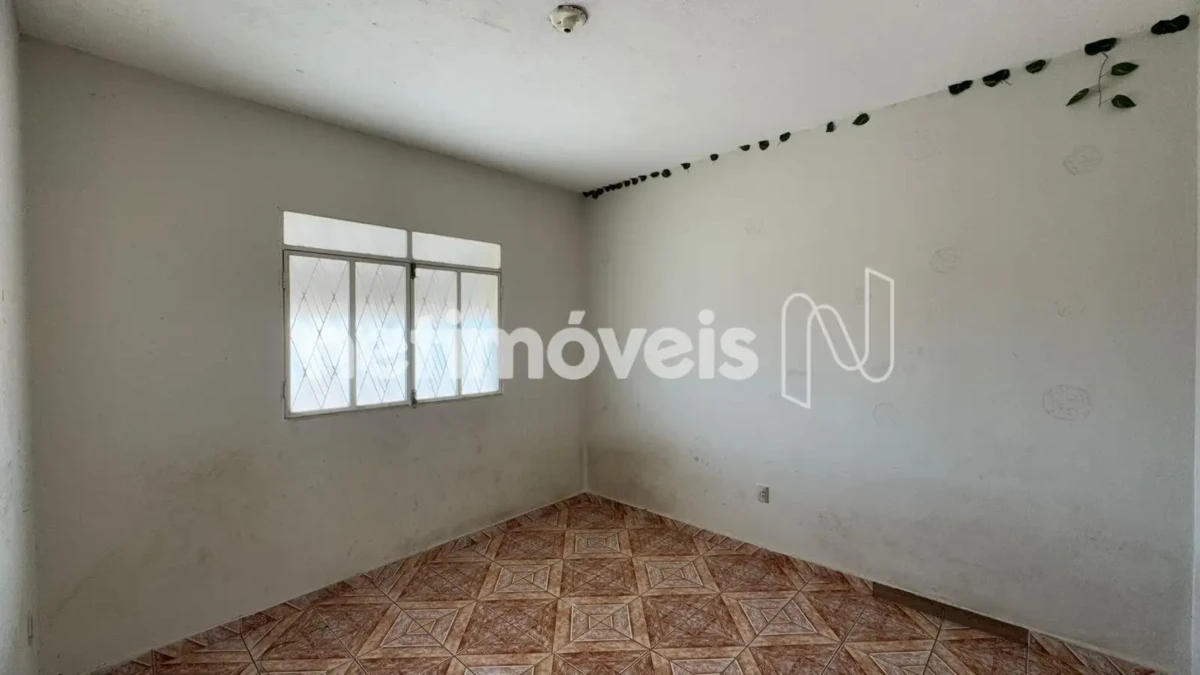 Casa para Venda com 7 quartos no bairro Monte Carmelo