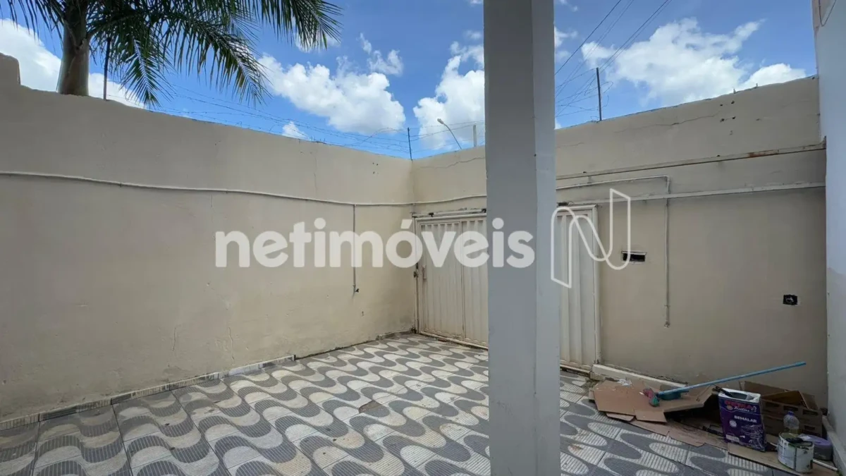 Casa para Venda com 7 quartos no bairro Monte Carmelo