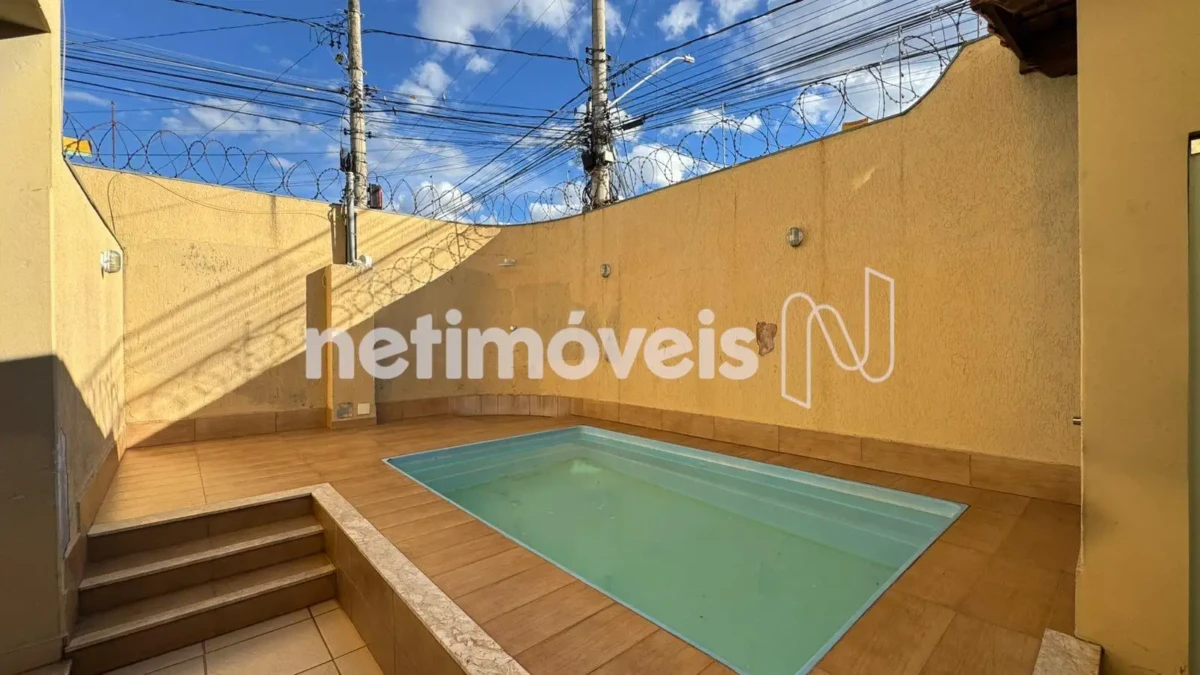 Casa para Venda com 5 quartos no bairro Todos Os Santos