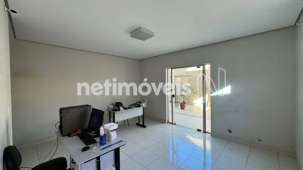 Casa para Venda com 5 quartos no bairro Todos Os Santos
