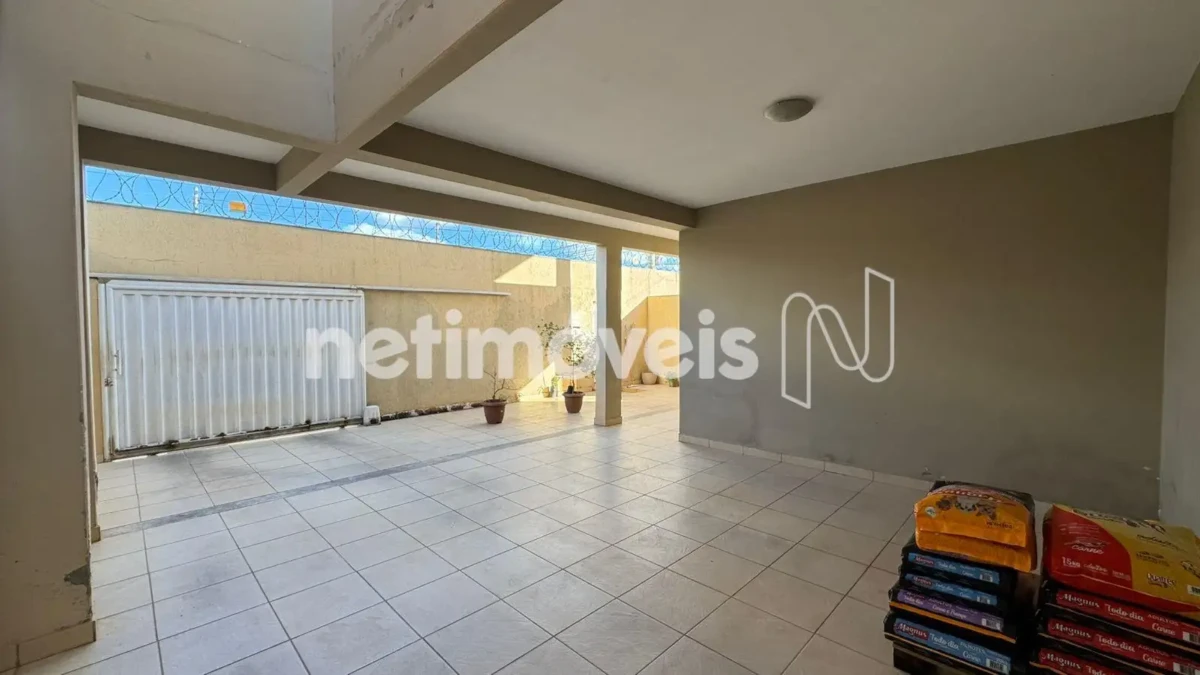 Casa para Venda com 5 quartos no bairro Todos Os Santos