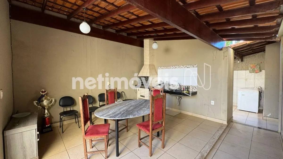 Casa para Venda com 5 quartos no bairro Todos Os Santos