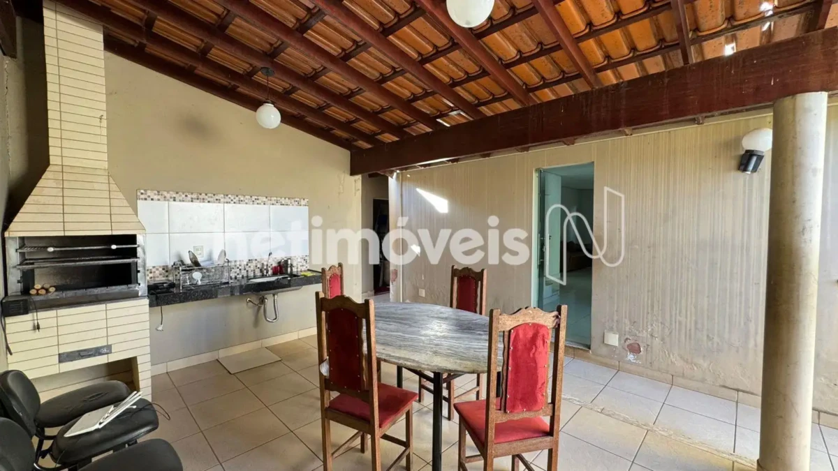 Casa para Venda com 5 quartos no bairro Todos Os Santos