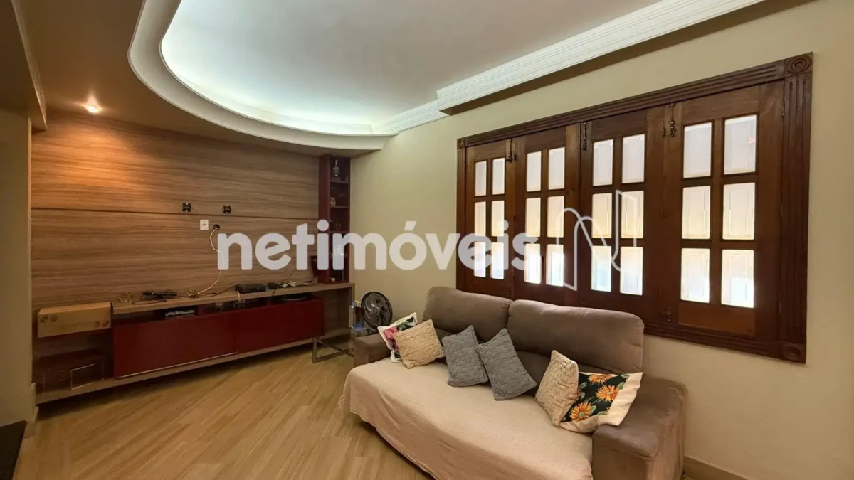 Casa para Venda com 5 quartos no bairro São José