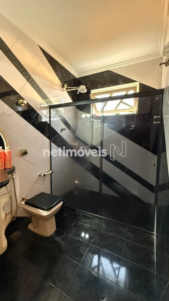 Casa para Venda com 5 quartos no bairro São José
