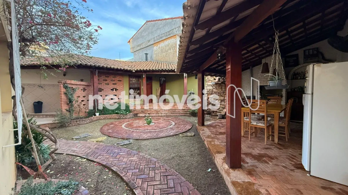 Casa para Venda com 5 quartos no bairro São José