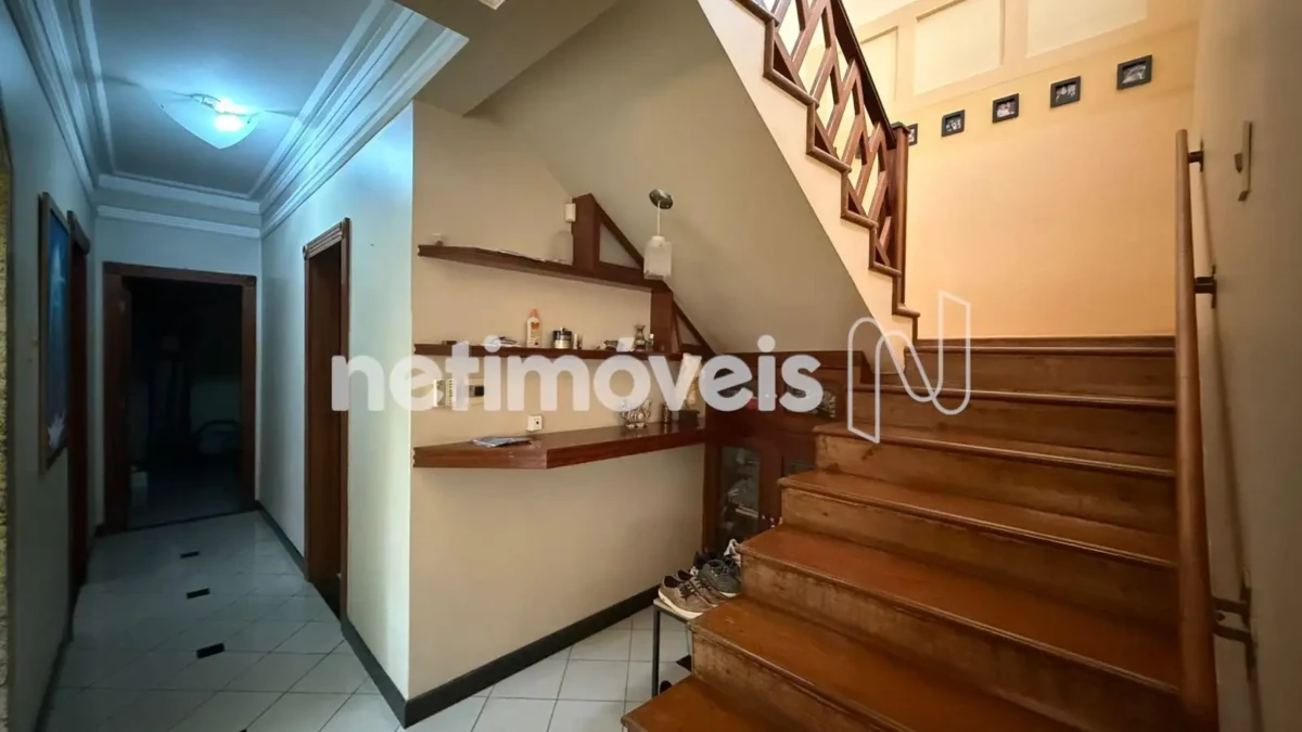 Casa para Venda com 5 quartos no bairro São José