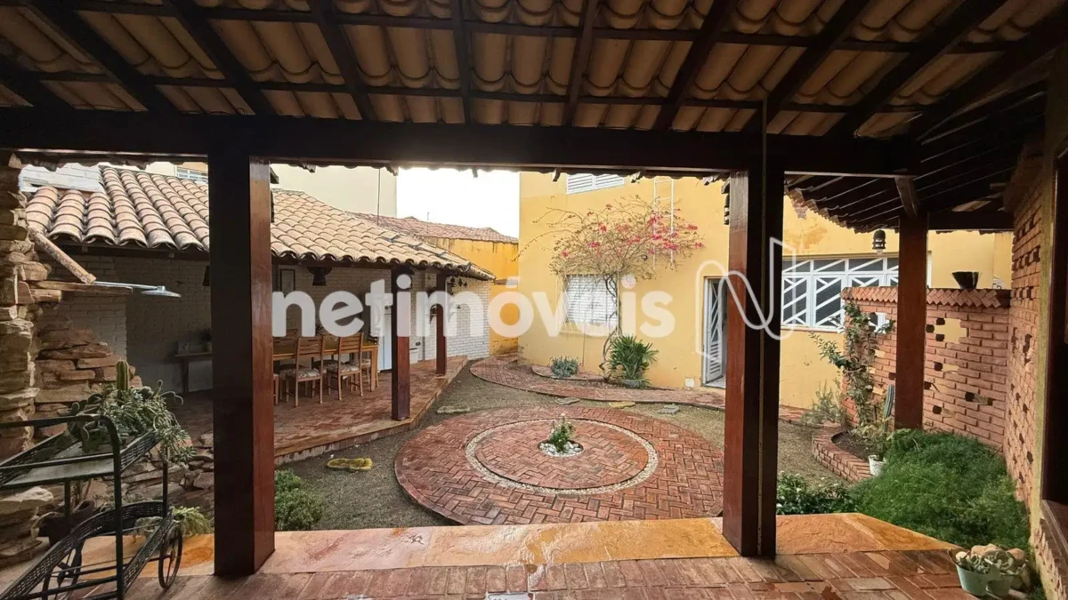 Casa para Venda com 5 quartos no bairro São José