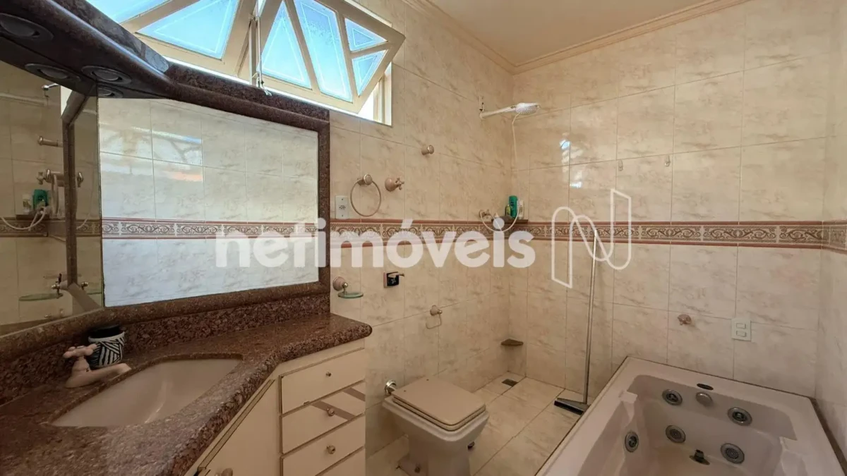 Casa para Venda com 5 quartos no bairro São José