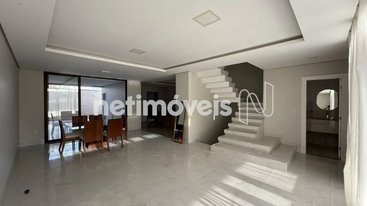 Casa para Venda com 4 quartos no bairro Jardim Liberdade