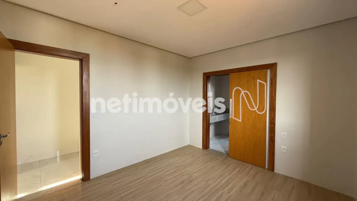 Casa para Venda com 4 quartos no bairro Jardim Liberdade