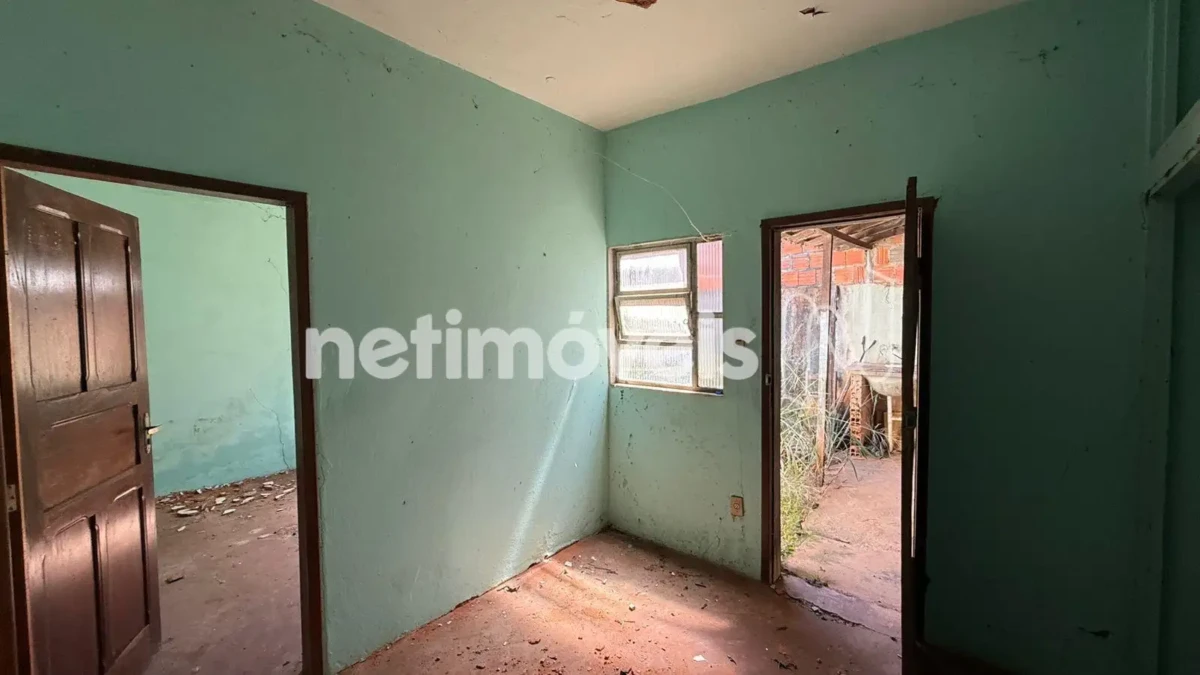 Casa para Venda com 4 quartos no bairro Sagrada Família