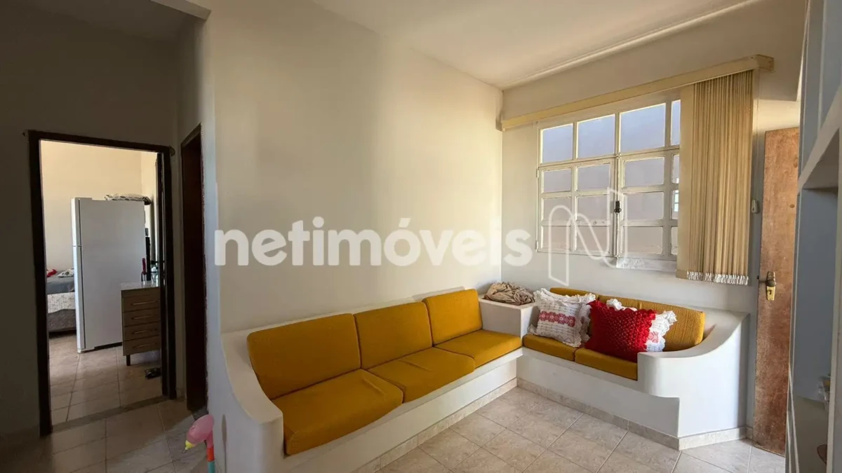 Casa para Venda com 4 quartos no bairro Vila Regina