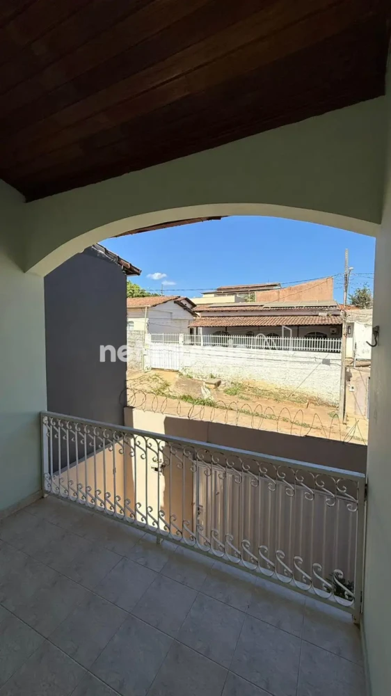 Casa para Venda com 4 quartos no bairro Vila Regina