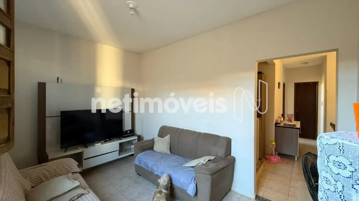 Casa para Venda com 4 quartos no bairro Vila Regina