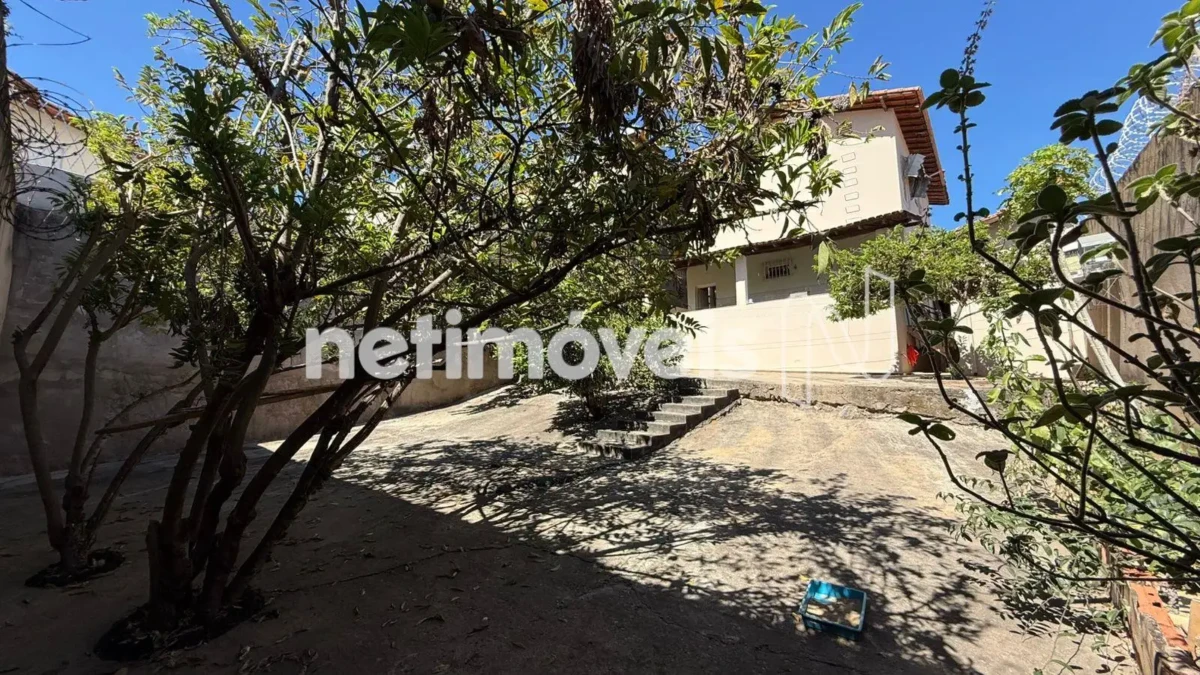 Casa para Venda com 4 quartos no bairro Vila Regina