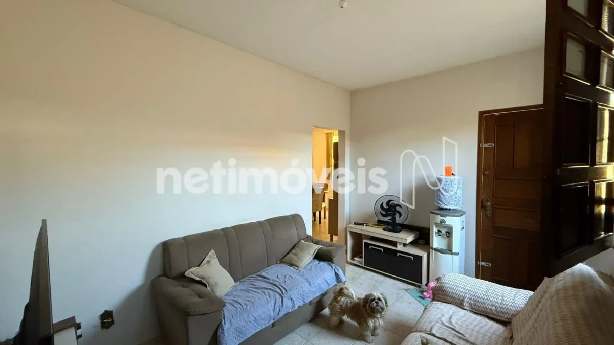 Casa para Venda com 4 quartos no bairro Vila Regina