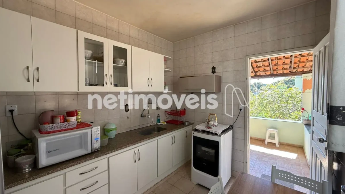 Casa para Venda com 4 quartos no bairro Vila Regina