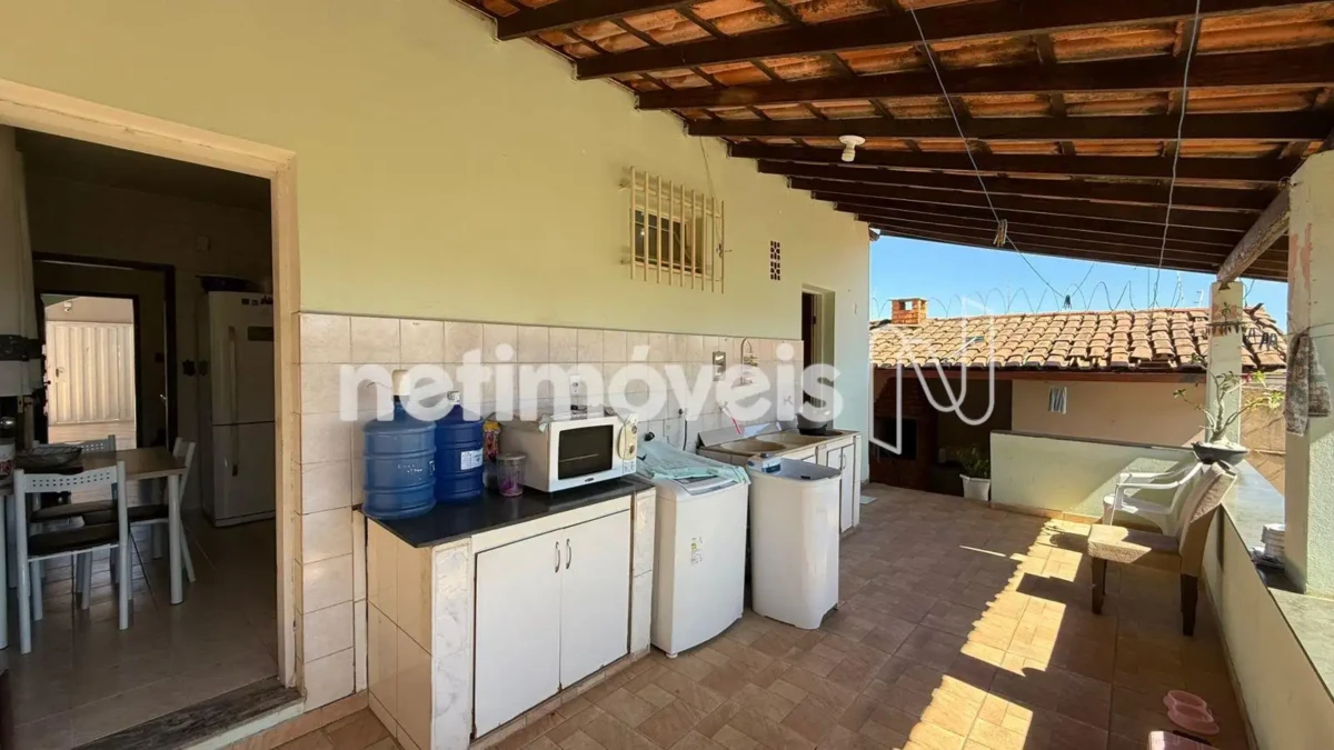 Casa para Venda com 4 quartos no bairro Vila Regina