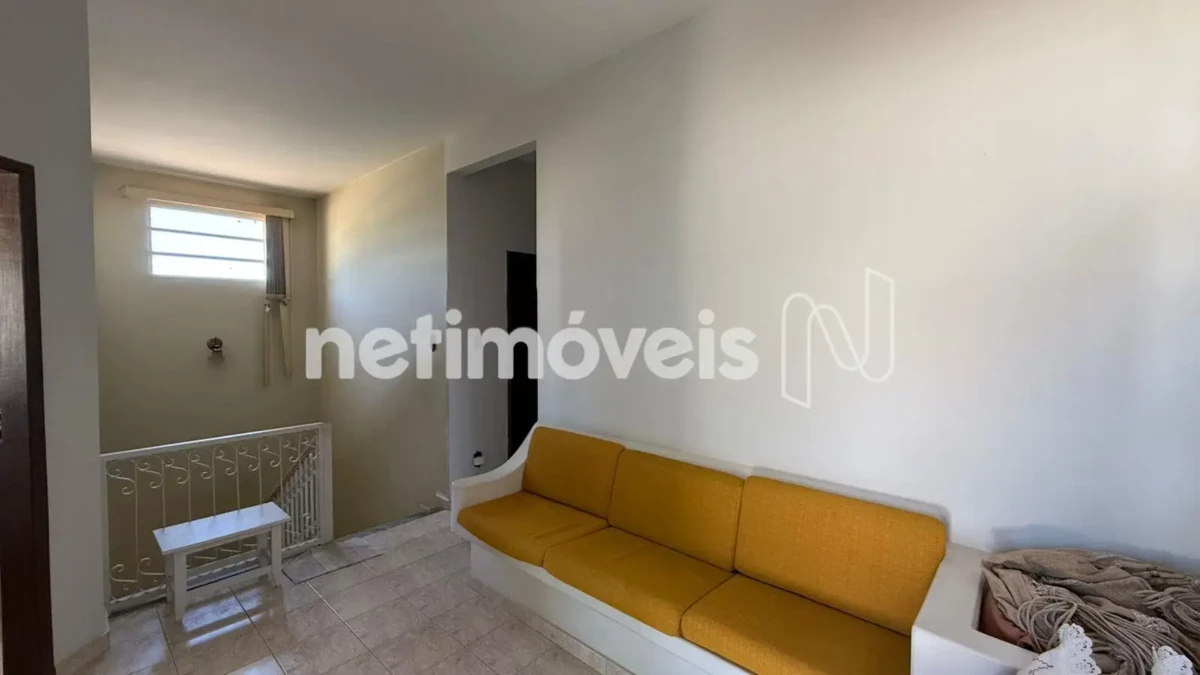 Casa para Venda com 4 quartos no bairro Vila Regina
