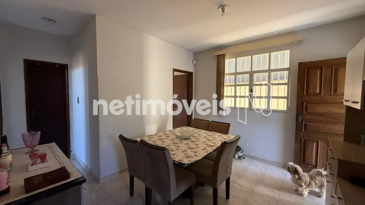 Casa para Venda com 4 quartos no bairro Vila Regina