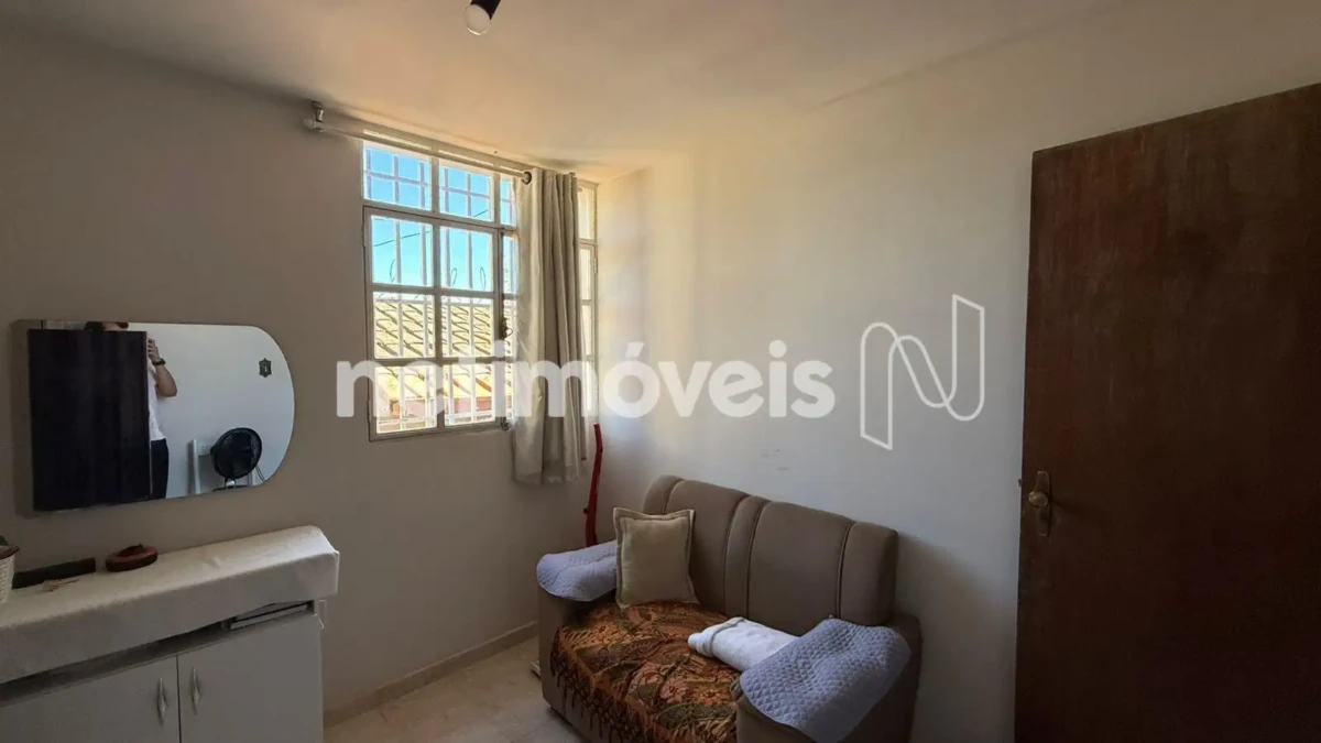 Casa para Venda com 4 quartos no bairro Vila Regina