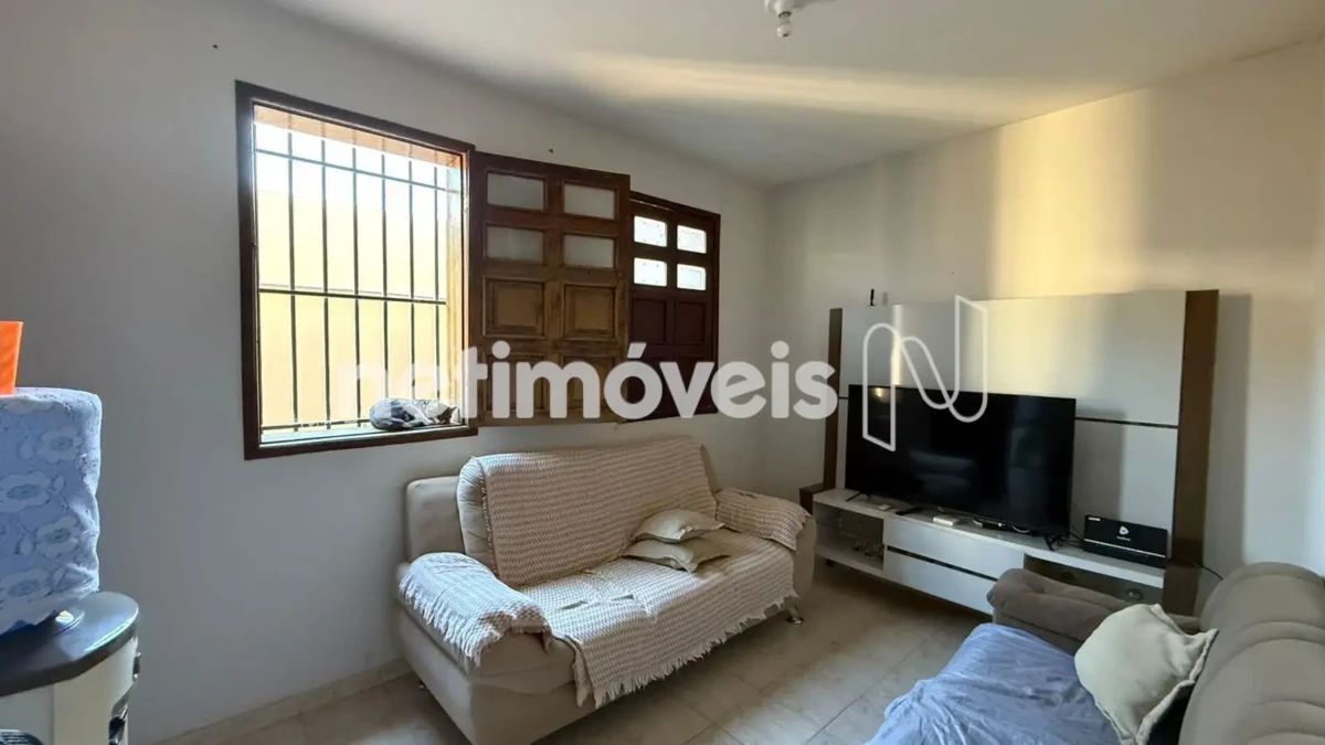 Casa para Venda com 4 quartos no bairro Vila Regina