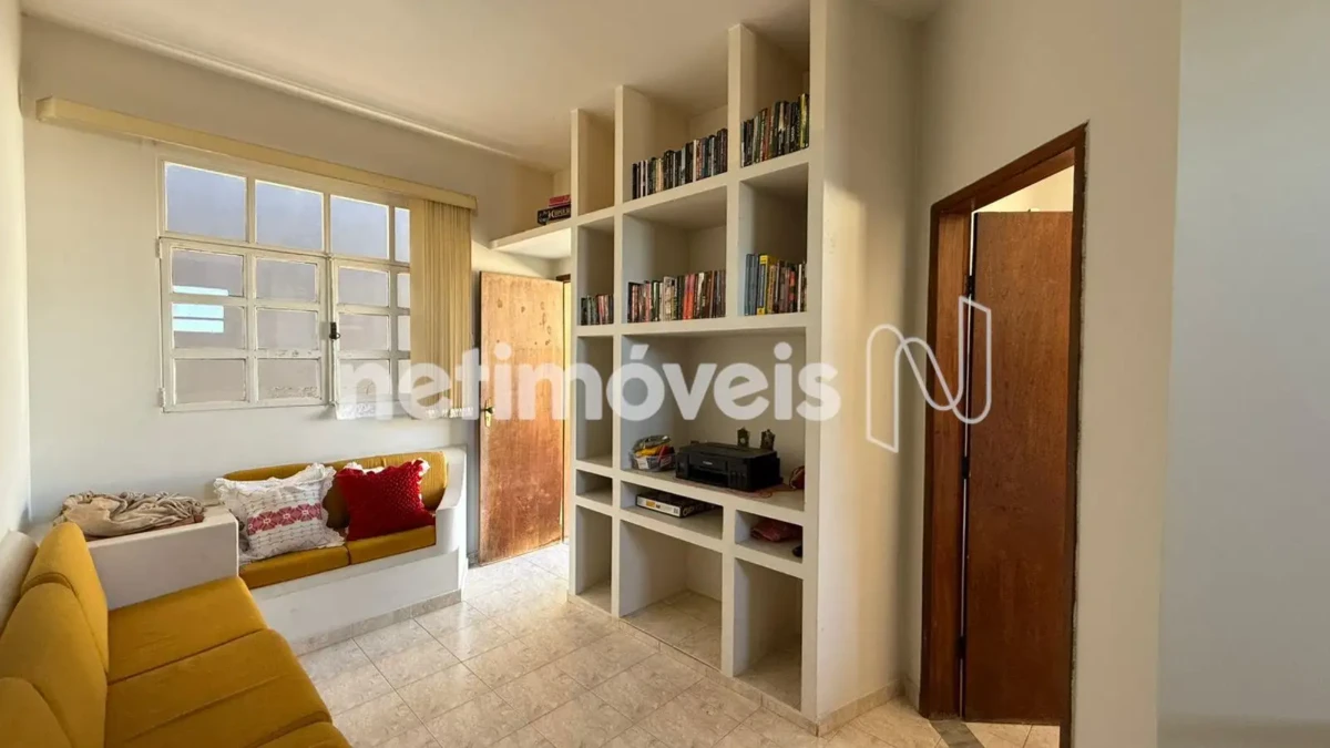 Casa para Venda com 4 quartos no bairro Vila Regina