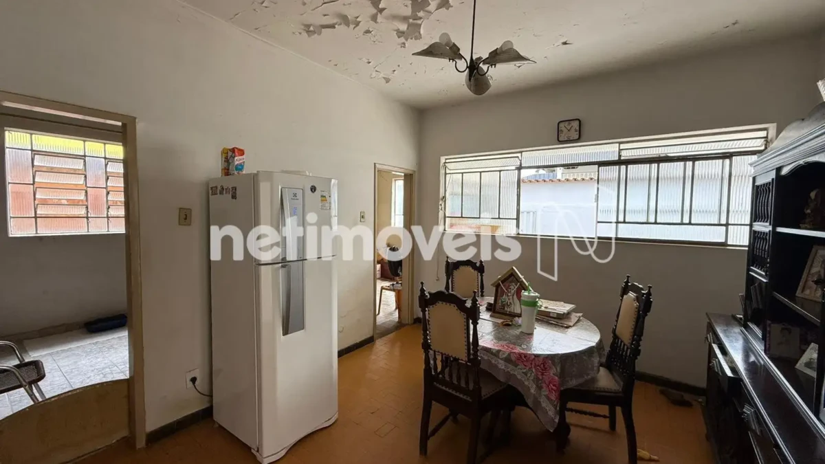 Casa para Venda com 7 quartos no bairro São José