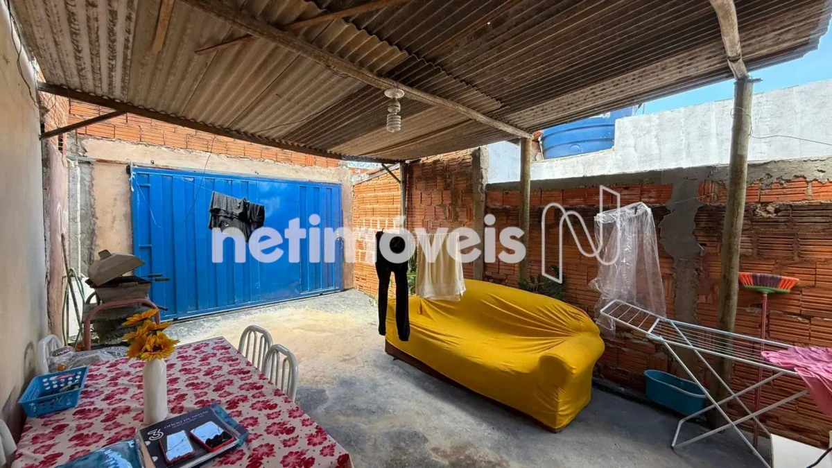 Casa para Venda com 2 quartos no bairro Santa Lúcia