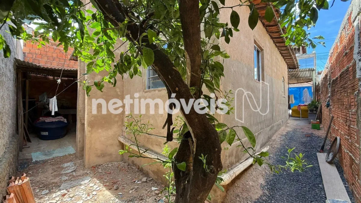 Casa para Venda com 2 quartos no bairro Santa Lúcia