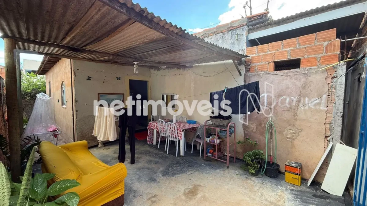 Casa para Venda com 2 quartos no bairro Santa Lúcia