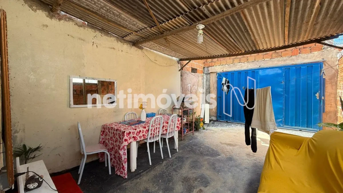 Casa para Venda com 2 quartos no bairro Santa Lúcia