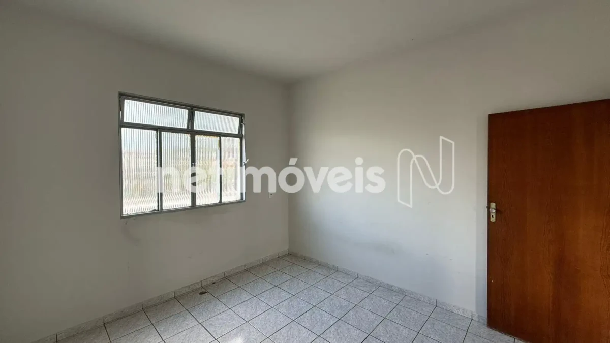 Casa para Venda com 7 quartos no bairro Cândida Câmara