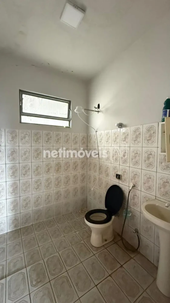 Casa para Venda com 7 quartos no bairro Cândida Câmara