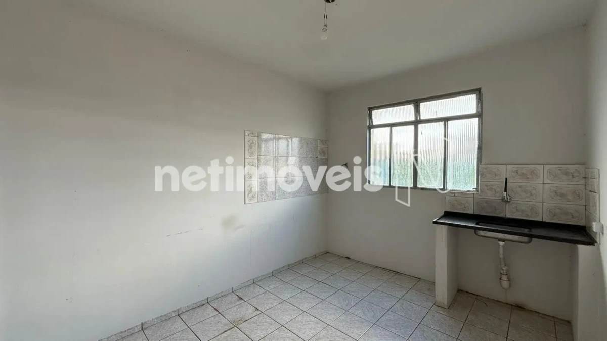 Casa para Venda com 7 quartos no bairro Cândida Câmara