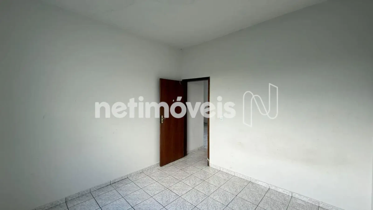 Casa para Venda com 7 quartos no bairro Cândida Câmara