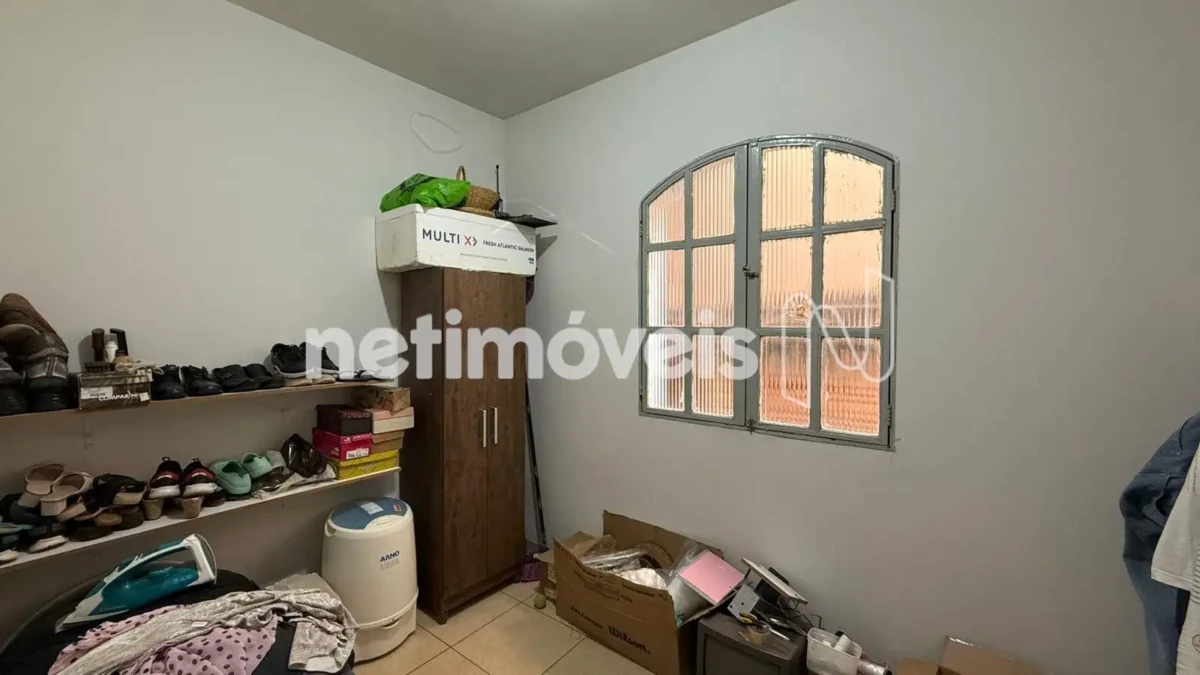 Casa para Venda com 7 quartos no bairro Cândida Câmara
