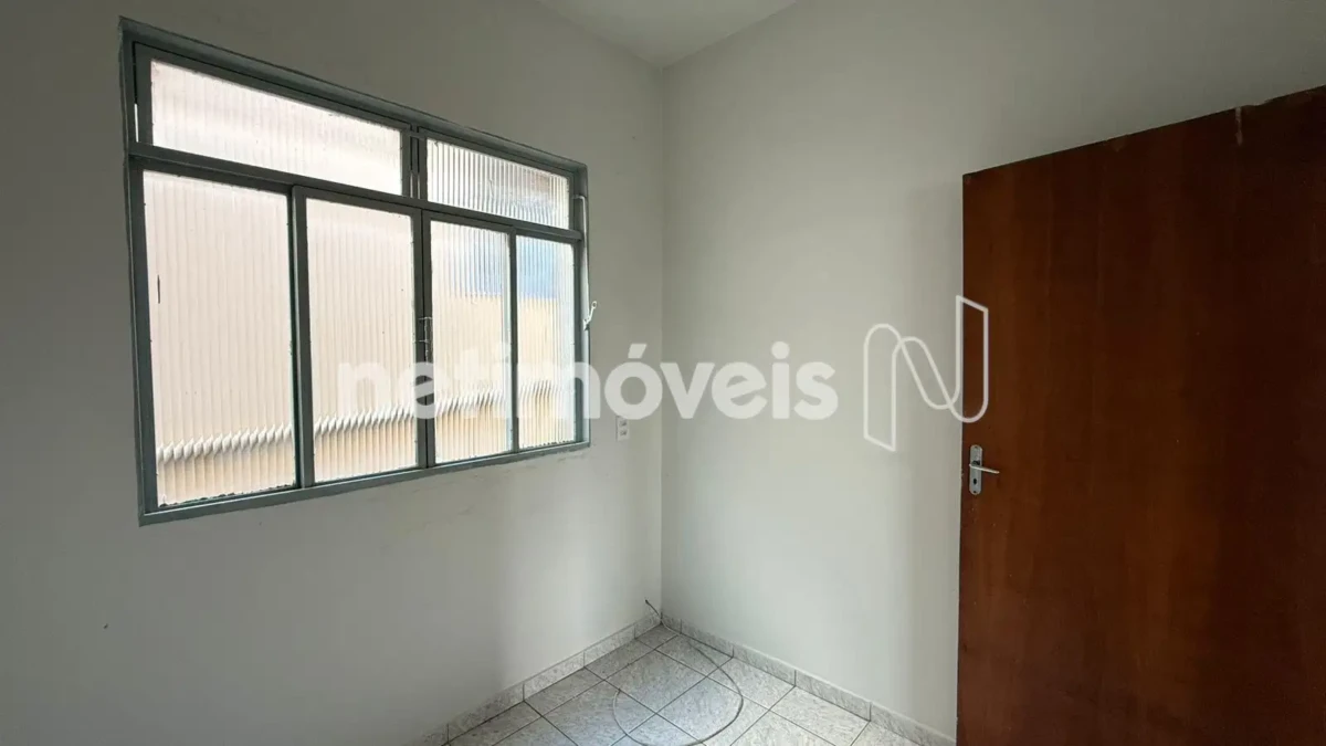 Casa para Venda com 7 quartos no bairro Cândida Câmara