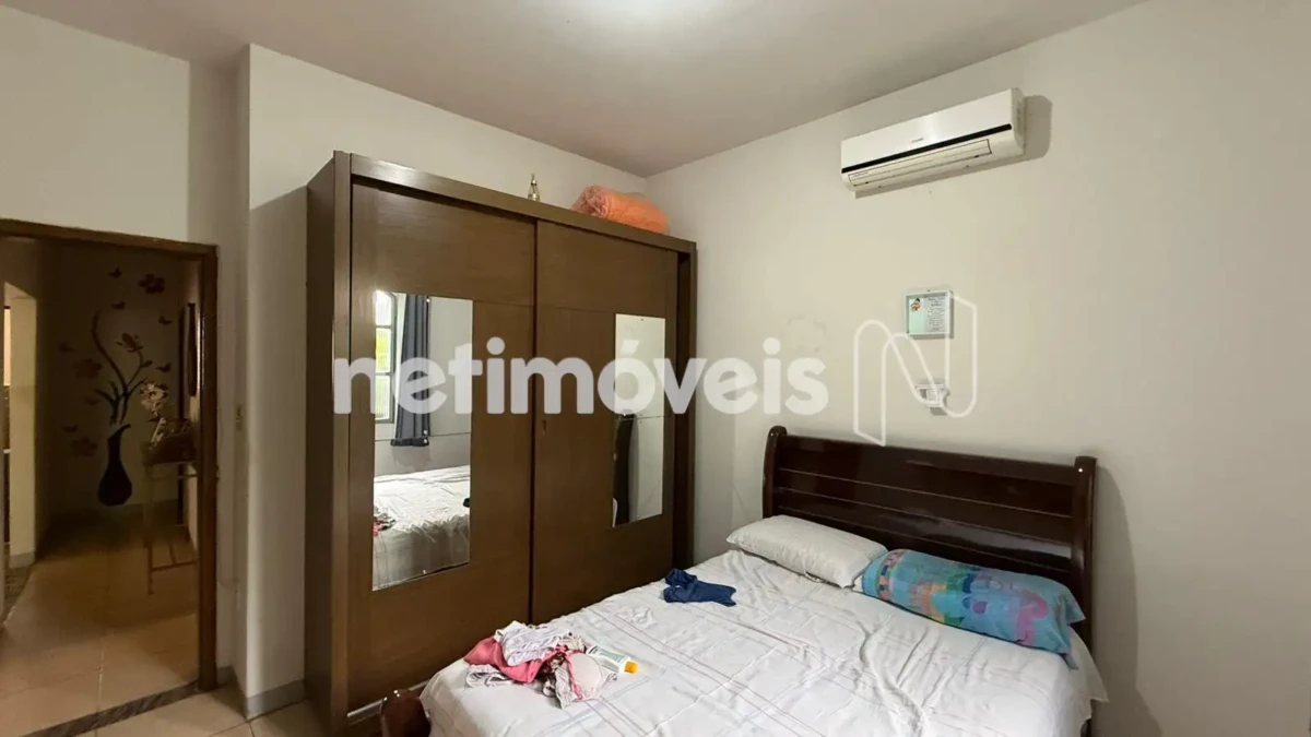 Casa para Venda com 7 quartos no bairro Cândida Câmara
