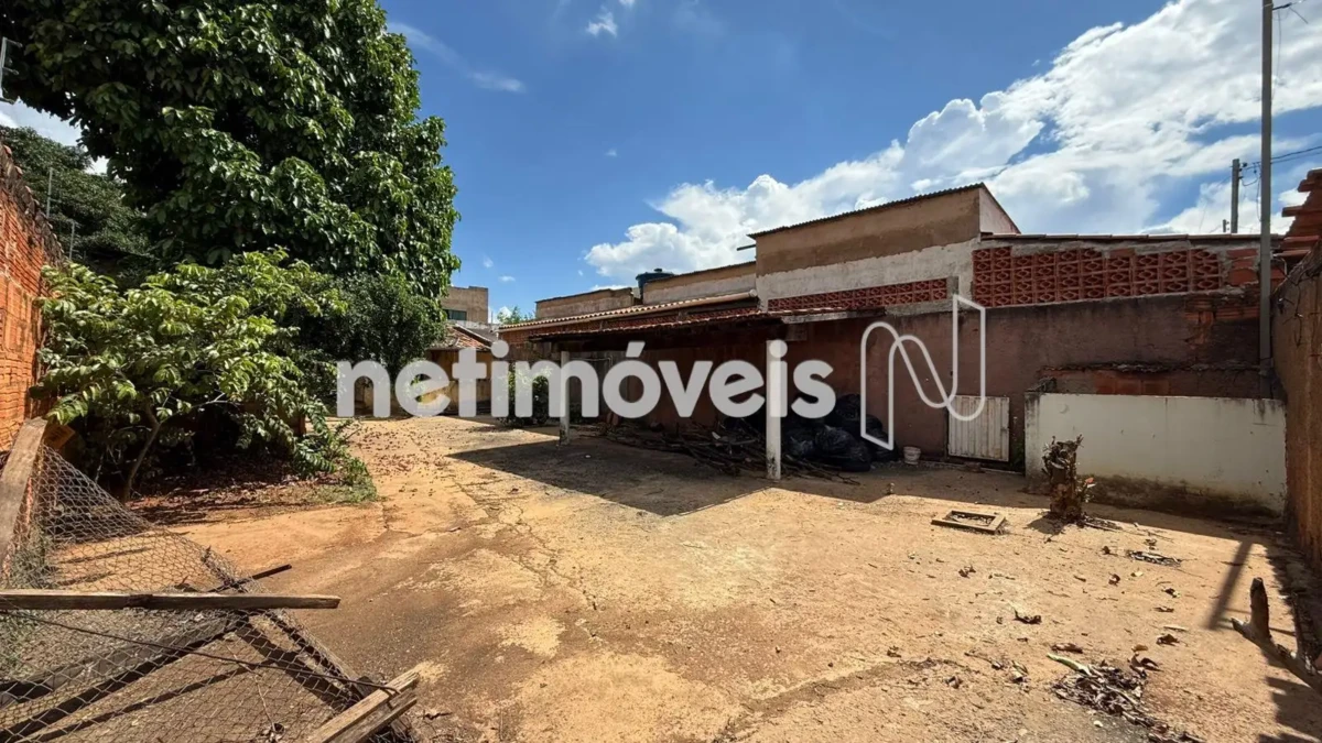 Casa para Venda com 4 quartos no bairro Maracanã