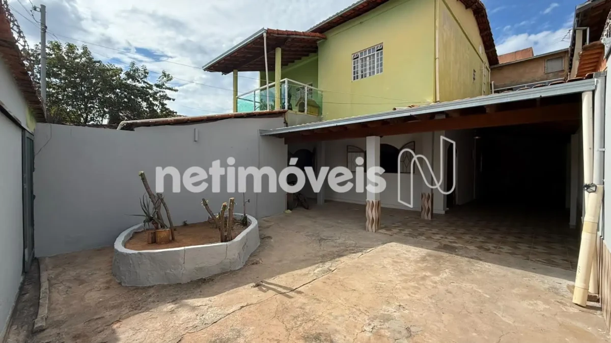 Casa para Venda com 3 quartos no bairro Planalto